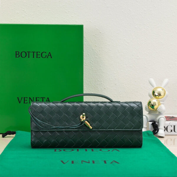 Green Bottega Veneta Andiamo Clutch (HIGH-END GRADE) - Image 2