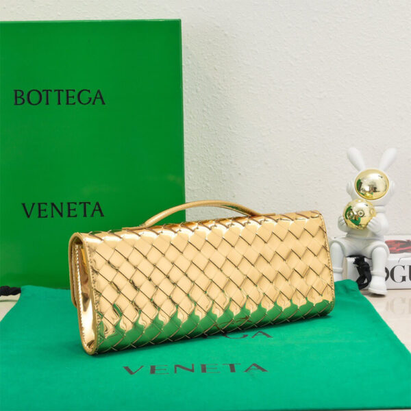 Gold Bottega Veneta Andiamo Clutch (HIGH-END GRADE) - Image 3