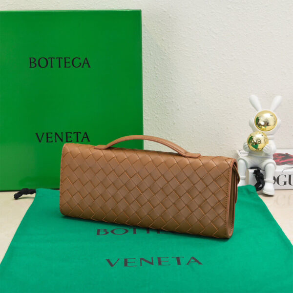 Brown Bottega Veneta Andiamo Clutch (HIGH-END GRADE) - Image 3