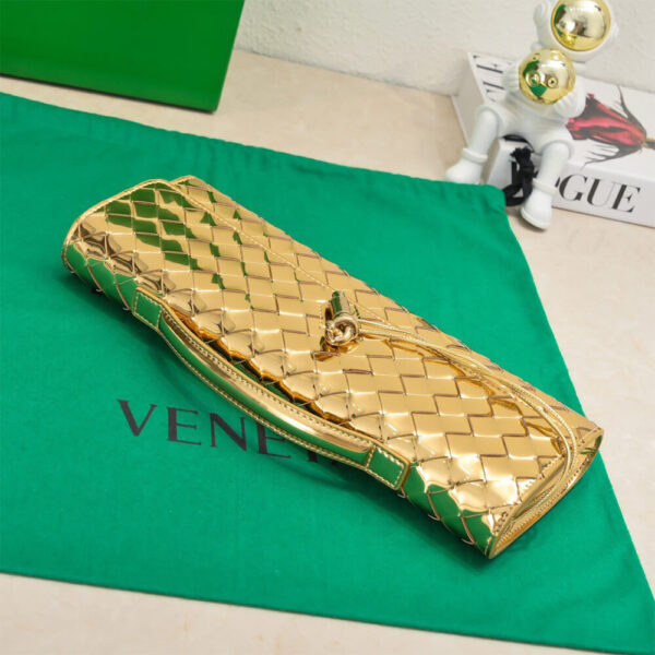 Gold Bottega Veneta Andiamo Clutch (HIGH-END GRADE) - Image 5