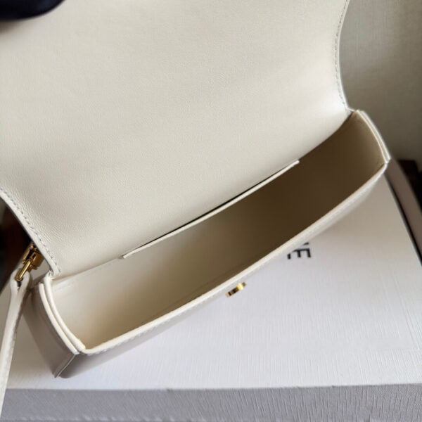CELINE TEEN CELINE LOLA bag in shiny calf leather(High-end Grade) - Image 8